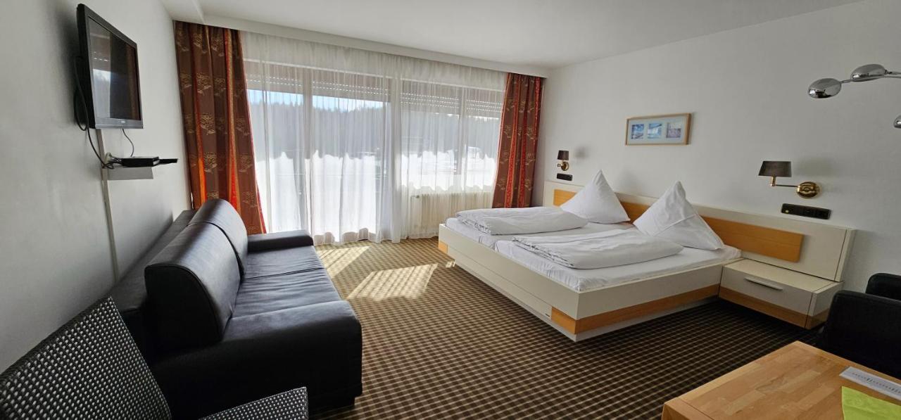 Schwaben Hotel Ebnisee Экстерьер фото